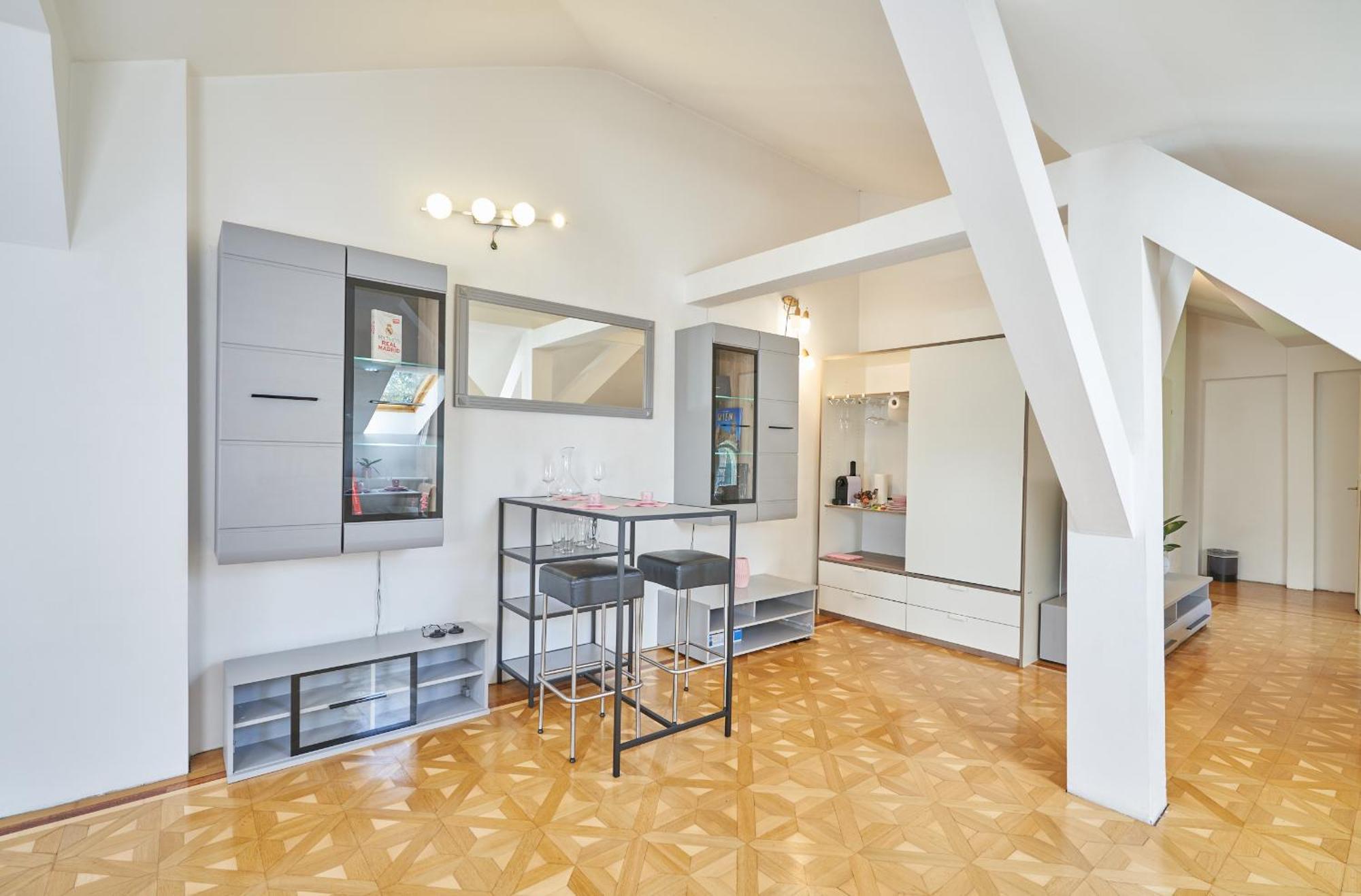 באדן Big Apartment In Guesthouse מראה חיצוני תמונה